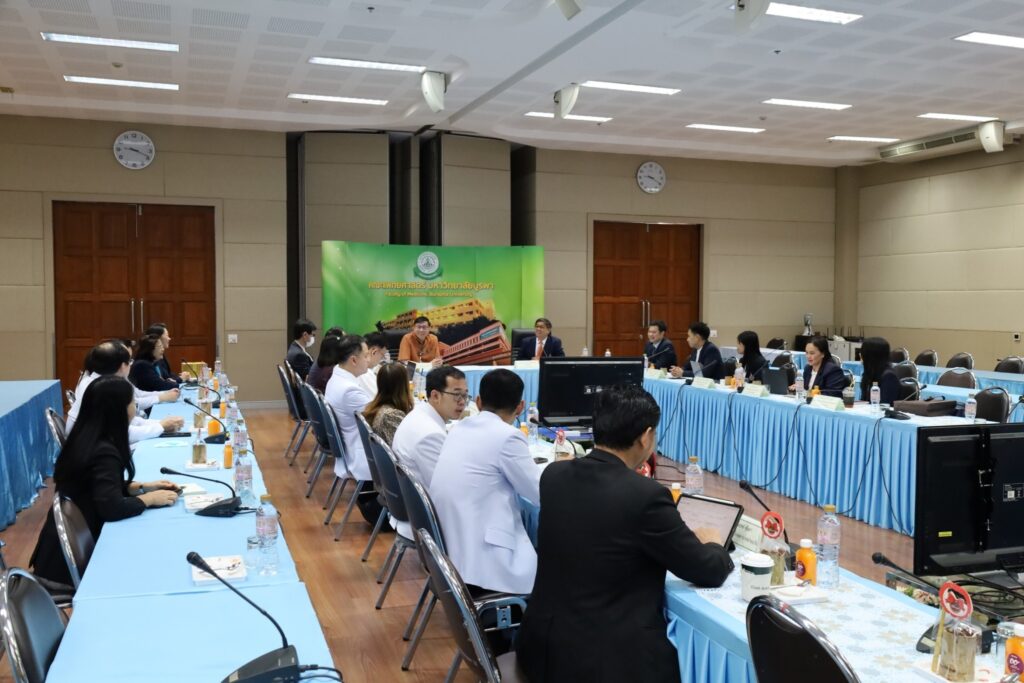 ดูงาน ม.บูรพา 8